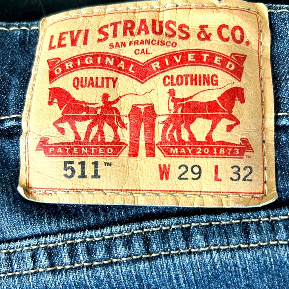 Levi ‘s 511 Slim Style Medium Wash Jeans - Picture 6 of 7